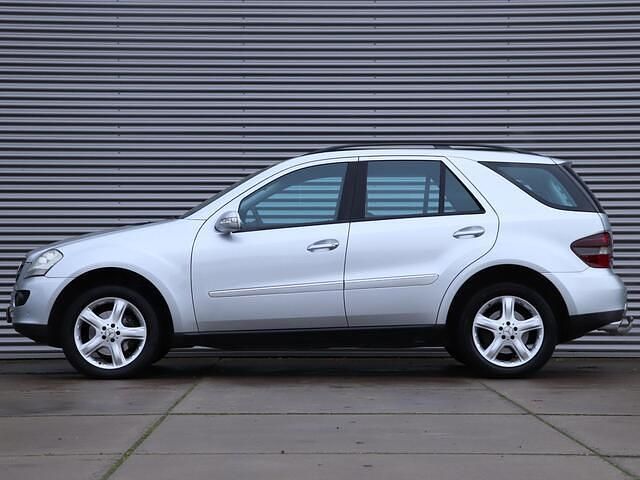 Occasion Mercedes 350 272 PK (200 kW) 2006 Grijs (metallic) SUV