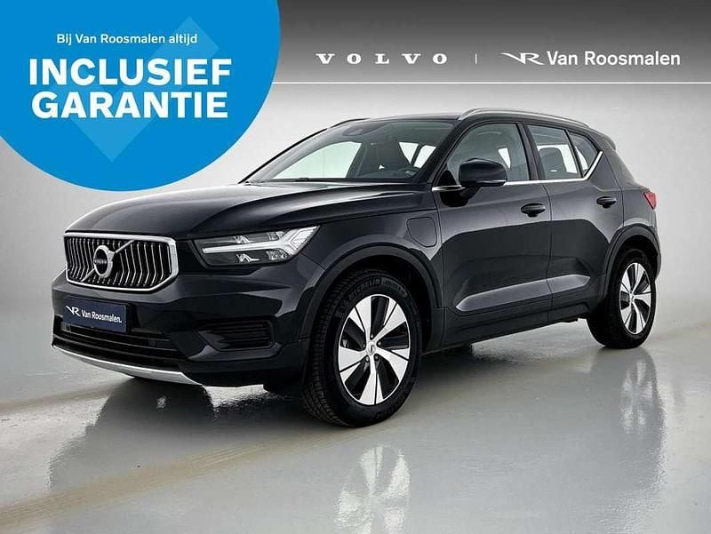 Zwart Gebruikt 2022 Volvo XC40 Inscription SUV | € 33.950 (Goede deal) - Afbeelding 1/3