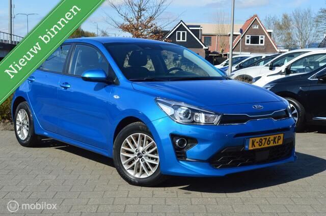 Blauw Gebruikt 2021 Kia Rio Hatchback | € 15.750 (Goede deal) - Afbeelding 1/4