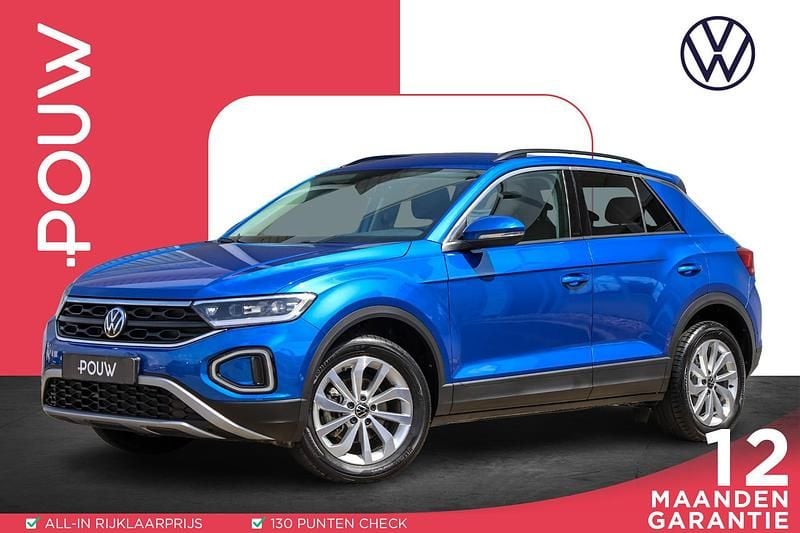 Blauw, metallic lak Gebruikt 2024 VW T-Roc Edition SUV | € 26.950 (Goede deal) - Afbeelding 1/4