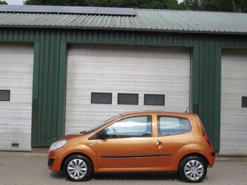 Oranje Gebruikt 2008 Renault Twingo Authentique Hatchback | € 1.950 (Iets duurder) - Afbeelding 1/4