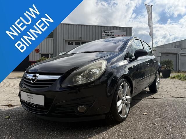 Zwart Occasion 2007 Opel Corsa Cosmo Hatchback | € 4.950 (Eerlijke prijs) - Afbeelding 1/4