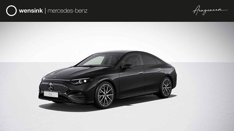 Zwart Nieuw 2025 Mercedes CLA 250+ Edition Sedan | € 59.831 (Eerlijke prijs) - Afbeelding 1/4