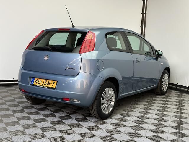 Occasion Fiat Grande Punto Lusso 67 PK (49 kW) 2009 Blauw Hatchback