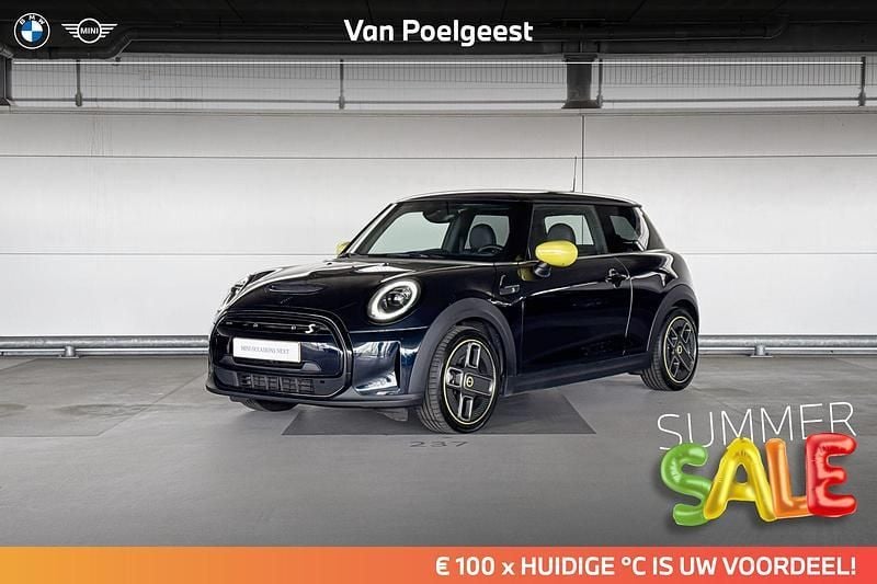 Enigmatic black Gebruikt 2022 Mini Cooper Comfort Hatchback | € 21.900 (Goede deal) - Afbeelding 1/4