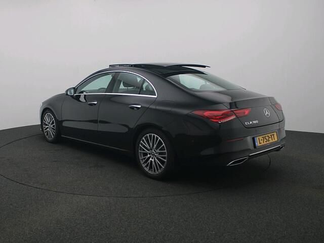 Occasion Mercedes CLA180 Business 136 PK (100 kW) 2021 Donker kosmoszwart metaalkleur metallic Sedan