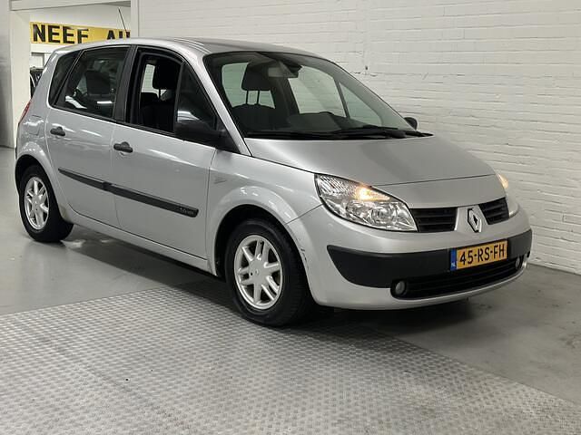 Occasion Renault Scénic II Expression 113 PK (83 kW) 2005 Grijs MPV