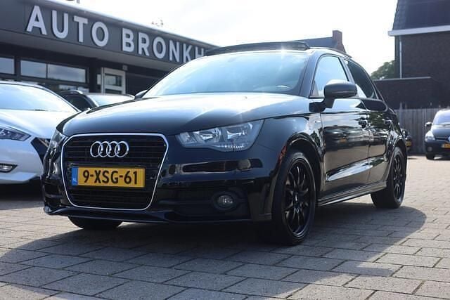 Zwart, metallic lak Gebruikt 2012 Audi A1 Sportback S-Line Hatchback | € 7.950 (Super prijs) - Afbeelding 1/4