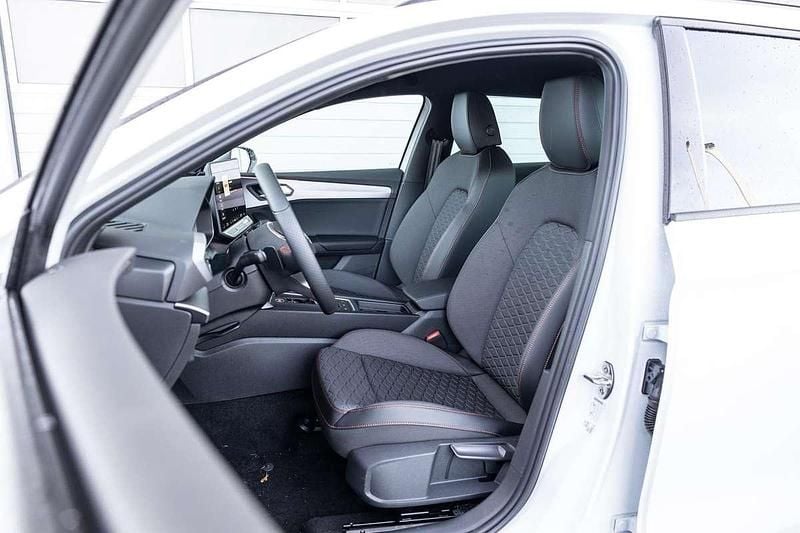 Occasion Seat Leon ST FR 150 PK (110 kW) 2025 Wit Stationwagen