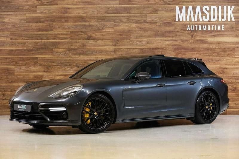 Grijs, metallic lak Gebruikt 2018 Porsche Panamera S E-Hybrid Sport Turismo Sedan | € 84.740 (Goede deal) - Afbeelding 1/3