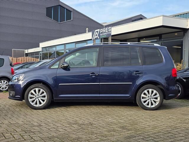 Occasion VW Touran Highline 105 PK (77 kW) 2014 Blauw (metallic) MPV