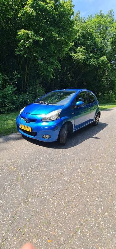 Gebruikt 2011 Toyota Aygo Edition Hatchback | € 1.695 (Super prijs) - Afbeelding 1/4
