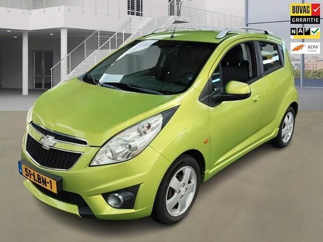 Groen Gebruikt 2010 Chevrolet Spark LT Hatchback | € 4.950 (Iets duurder) - Afbeelding 1/4