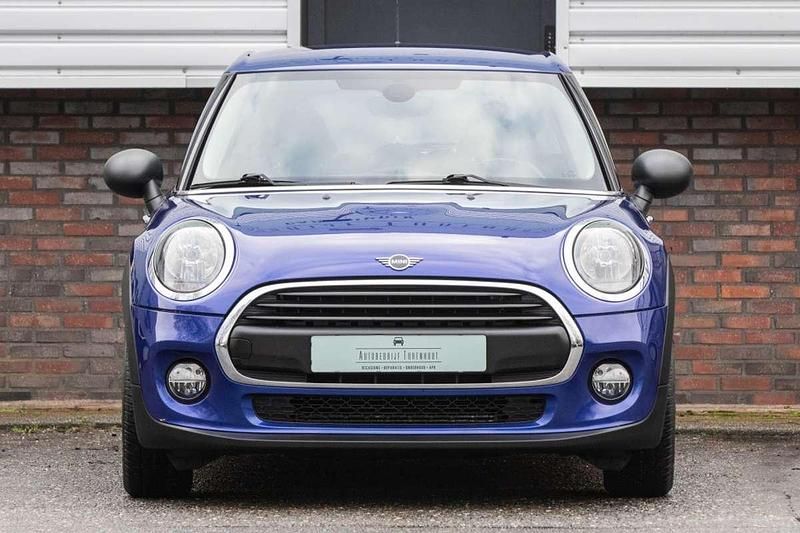 Occasion Mini ONE 102 PK (75 kW) 2019 Blauw (metallic) Hatchback