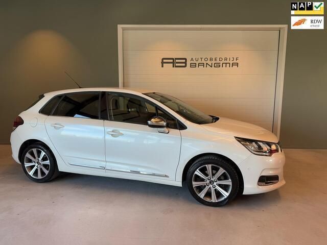 Wit, metallic lak Gebruikt 2017 Citroën C4 Feel Hatchback | € 9.250 (Eerlijke prijs) - Afbeelding 1/4