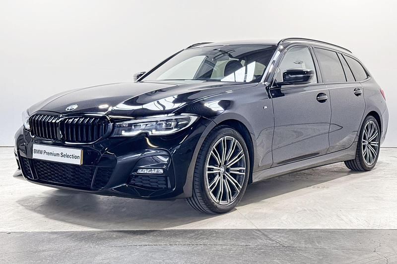 Occasion BMW 318 Comfort Edition 156 PK (114 kW) 2021 Saphirschwarz metallic (zwart metallic) Stationwagen