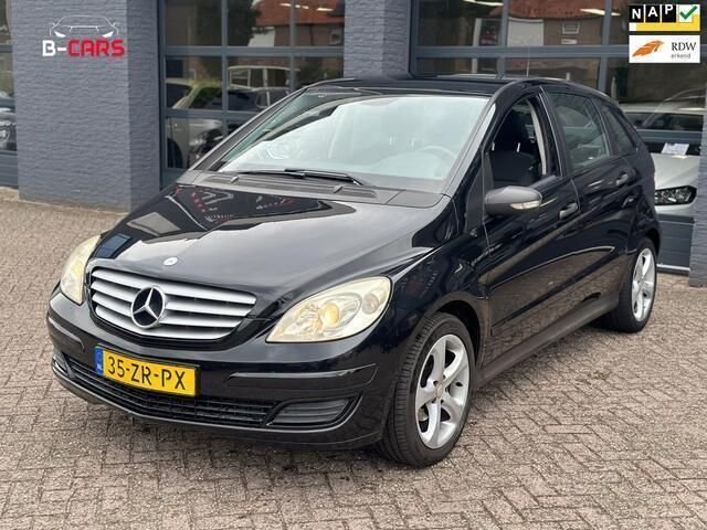 Zwart Gebruikt 2006 Mercedes B170 MPV | € 3.750 (Iets duurder) - Afbeelding 1/4