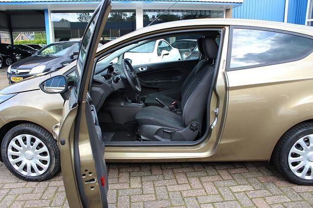 Occasion Ford Fiesta Style 67 PK (49 kW) 2015 Bruin Hatchback
