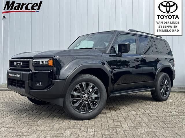 Zwart Nieuw 2025 Toyota Land Cruiser SUV | € 188.245 - Afbeelding 1/4
