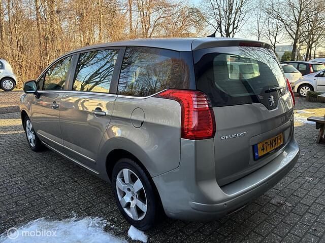 Occasion Peugeot 5008 156 PK (114 kW) 2010 Grijs MPV