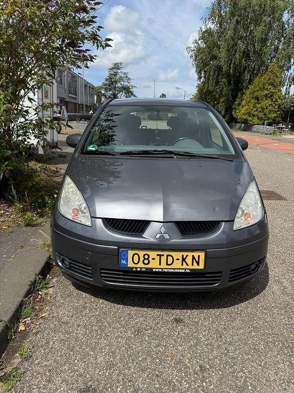 Gebruikt 2006 Mitsubishi Colt Invite Sedan | € 2.000 (Iets duurder) - Afbeelding 1/4