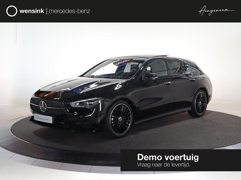 Zwart Nieuw 2025 Mercedes CLA180 Shooting Brake Business Stationwagen | € 53.900 - Afbeelding 1/4