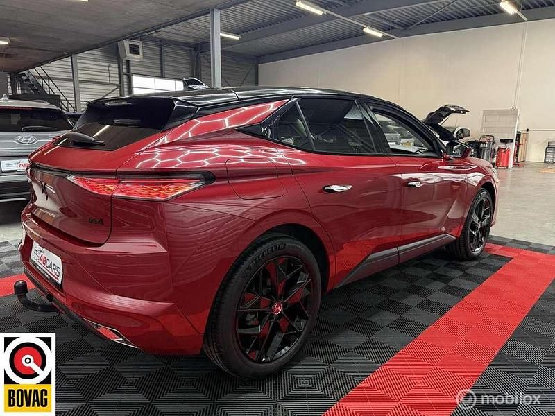 Occasion DS Automobiles DS4 Performance Line Plus 131 PK (96 kW) 2023 Rood, metallic lak Hatchback
