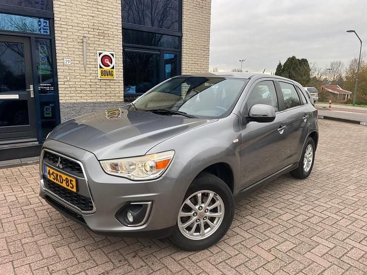 Grijs Gebruikt 2013 Mitsubishi ASX Invite SUV | € 9.995 (Super prijs) - Afbeelding 1/4