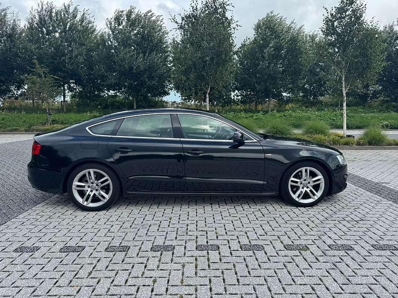 Zwart Gebruikt 2015 Audi A5 Coupé | € 16.750 (Eerlijke prijs) - Afbeelding 1/4
