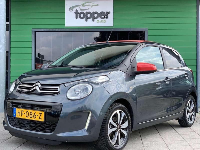 Grijs, metallic lak Gebruikt 2015 Citroën C1 Shine Hatchback | € 6.950 (Eerlijke prijs) - Afbeelding 1/4