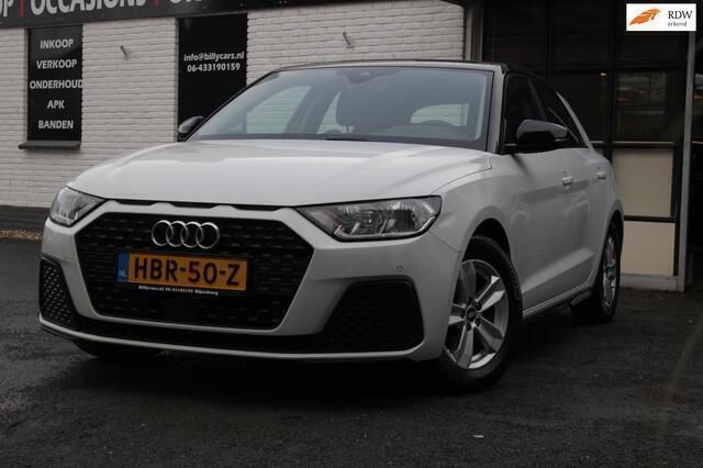 Wit Gebruikt 2020 Audi A1 Sportback Proline Hatchback | € 19.350 (Eerlijke prijs) - Afbeelding 1/4