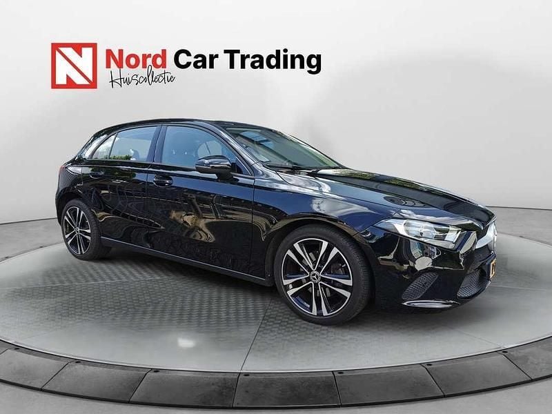 Zwart Gebruikt 2018 Mercedes A200 Advantage Hatchback | € 19.500 (Goede deal) - Afbeelding 1/4