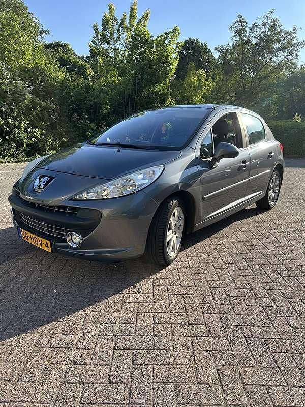 Gebruikt 2008 Peugeot 207 Sedan | € 3.950 (Eerlijke prijs) - Afbeelding 1/4
