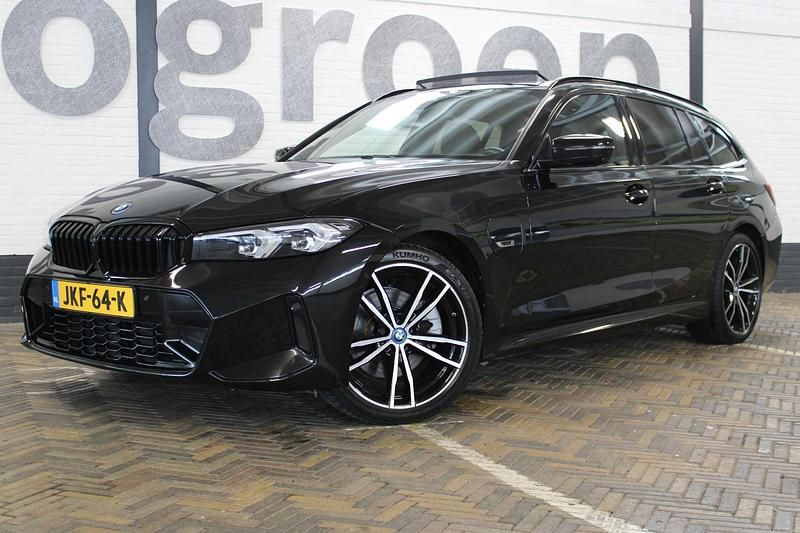 Occasion BMW 330e Sport Line 2025 Zwart Stationwagen