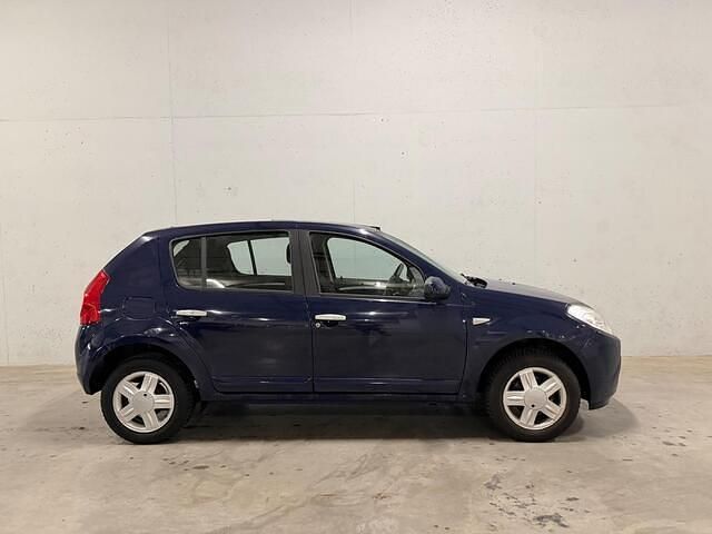 Occasion Dacia Sandero Lauréate 75 PK (55 kW) 2011 Blauw (metallic) Hatchback