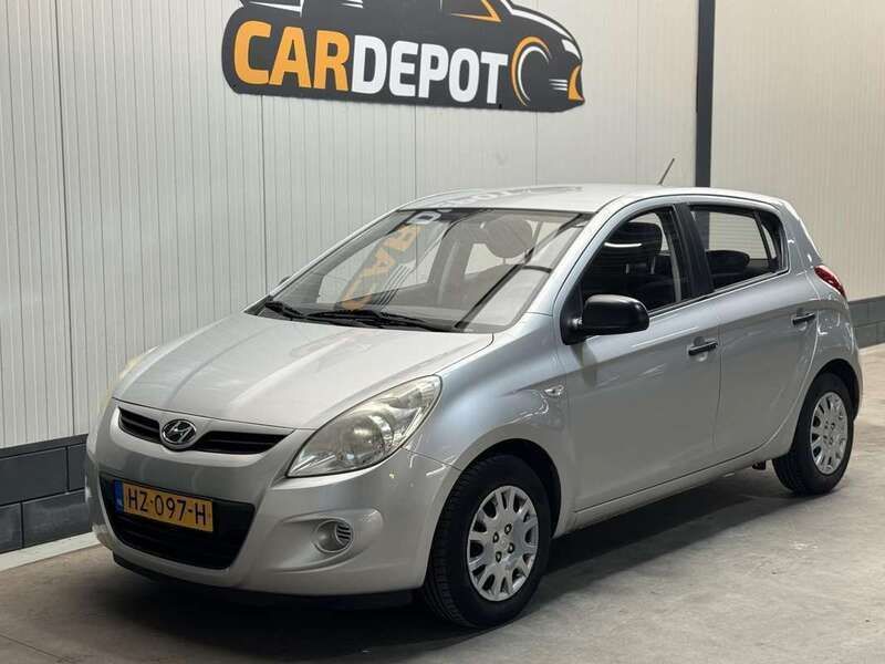 Grijs Gebruikt 2012 Hyundai i20 Edition Hatchback | € 2.899 (Goede deal) - Afbeelding 1/4