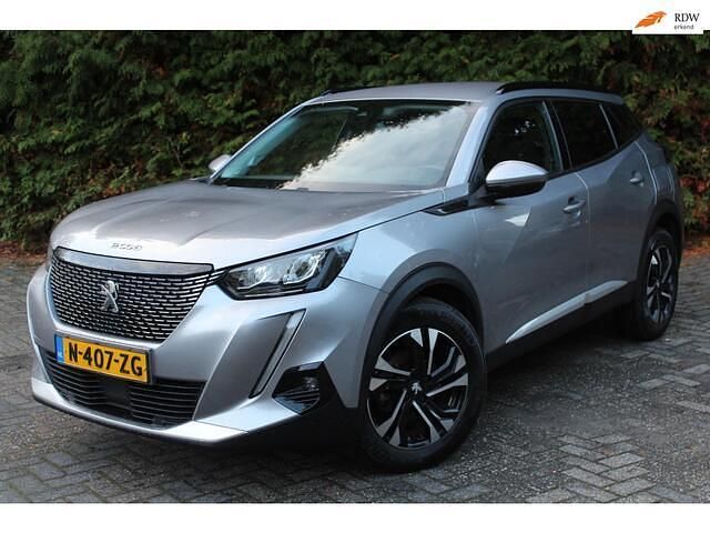 Grijs Gebruikt 2021 Peugeot 2008 Allure SUV | € 13.950 (Goede deal) - Afbeelding 1/4