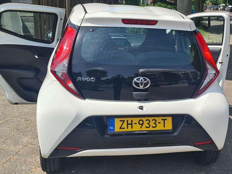 Occasion Toyota Aygo X-play 72 PK (52 kW) 2019 Wit Hatchback