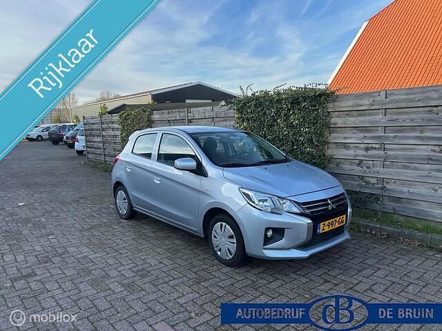 Grijs Occasion 2024 Mitsubishi Space Star Hatchback | € 13.950 (Eerlijke prijs) - Afbeelding 1/4
