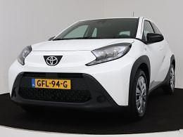 Wit Gebruikt 2024 Toyota Aygo X Play SUV | € 16.445 (Super prijs) - Afbeelding 1/3