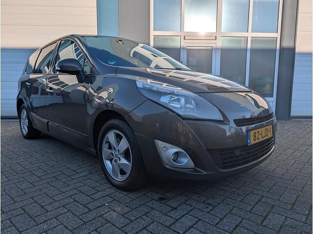 Occasion Renault Grand Scénic III Dynamique 140 PK (102 kW) 2010 Bruin (metallic) MPV