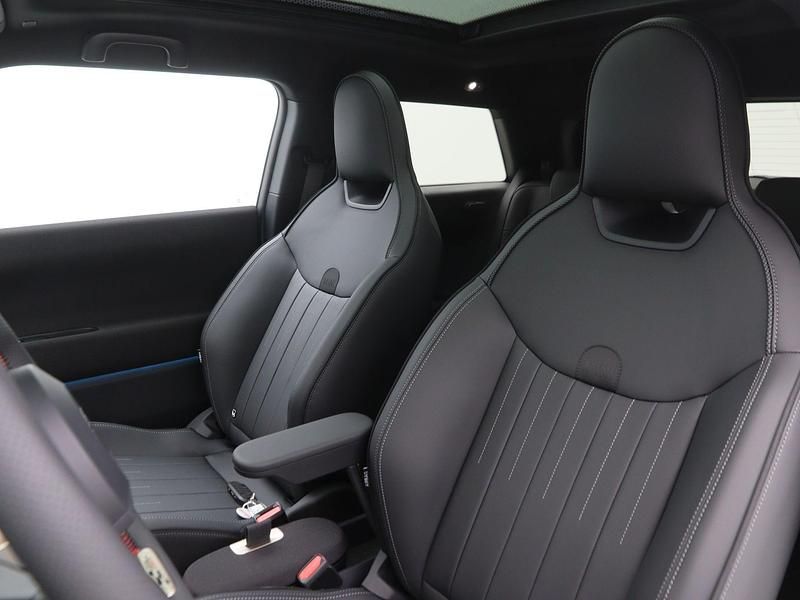 Nieuw Mini Cooper SE 160 kW (218 PK) 2026 Blauw Hatchback