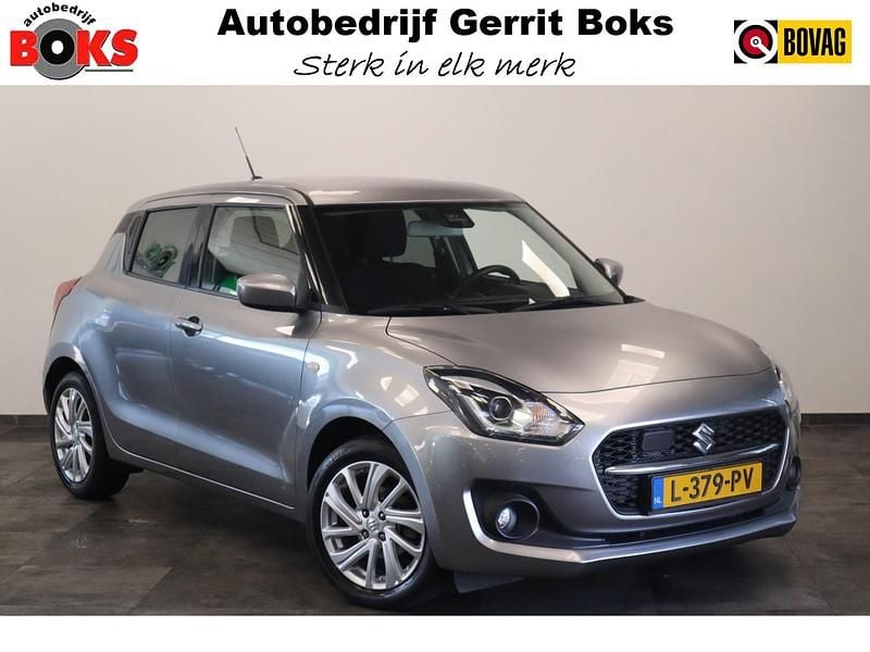 Grijs Gebruikt 2020 Suzuki Swift Hatchback | € 18.935 (Eerlijke prijs) - Afbeelding 1/3