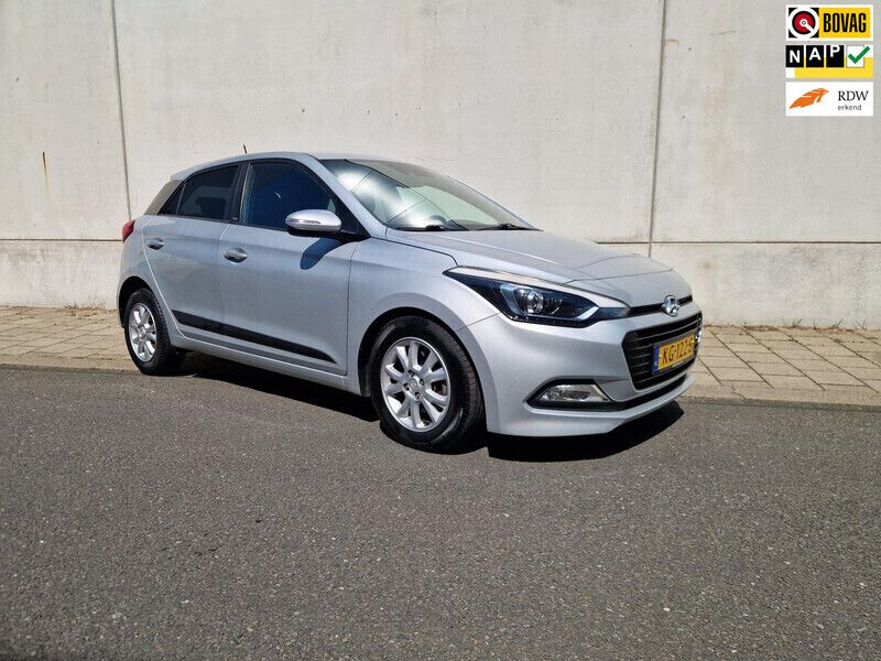 Grijs Gebruikt 2016 Hyundai i20 GO! Hatchback | € 10.950 (Iets duurder) - Afbeelding 1/4