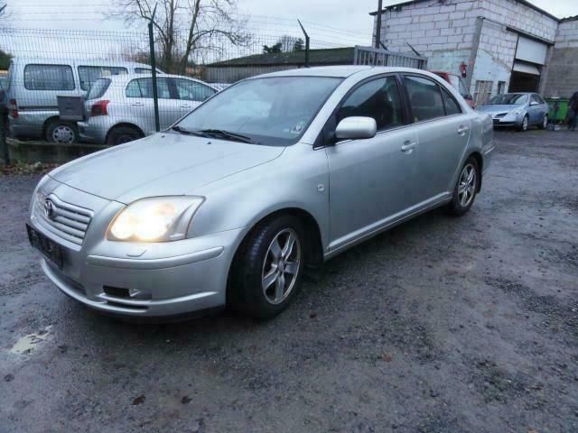 Grijs Gebruikt 2005 Toyota Avensis Sedan | € 3.250 (Goede deal) - Afbeelding 1/4