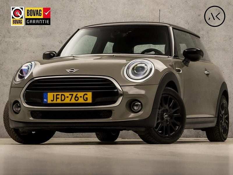 Grijs Gebruikt 2020 Mini Cooper Chili Hatchback | € 15.245 (Goede deal) - Afbeelding 1/4