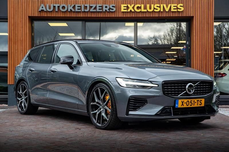Grijs Gebruikt 2021 Volvo V60 Stationwagen | € 39.900 (Iets duurder) - Afbeelding 1/4