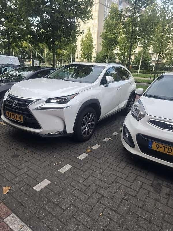 Gebruikt 2017 Lexus NX300h SUV | € 17.000 (Iets duurder) - Afbeelding 1/4