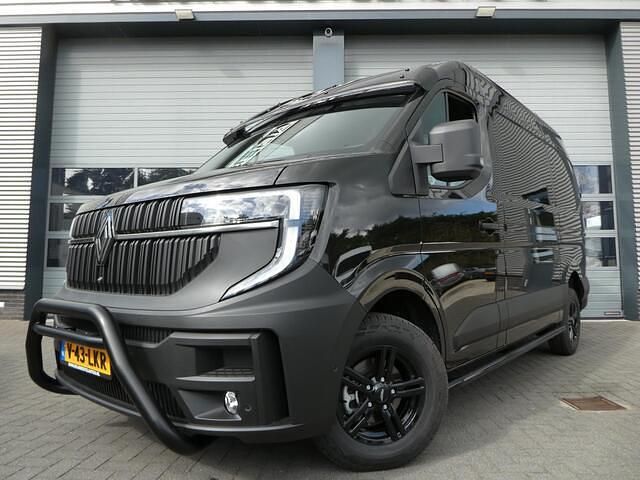 Zwart Gebruikt 2024 Renault Master Black Edition Van | € 39.900 (Duur) - Afbeelding 1/4