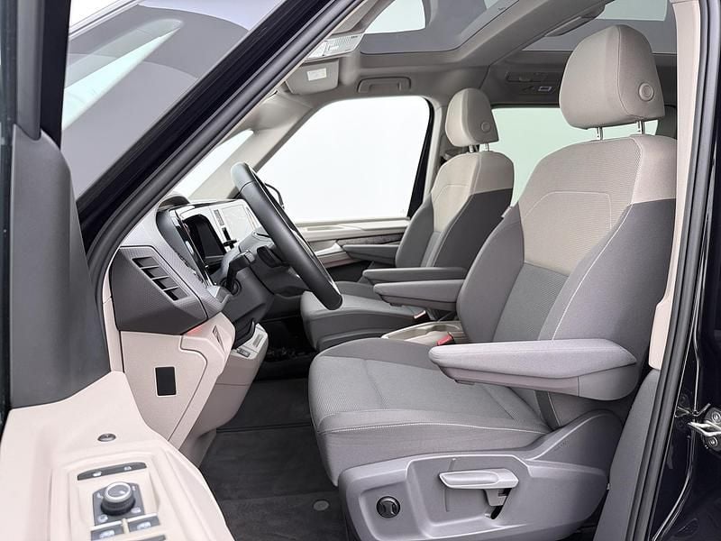 Occasion VW Multivan Life 218 PK (160 kW) 2024 Zwart Van